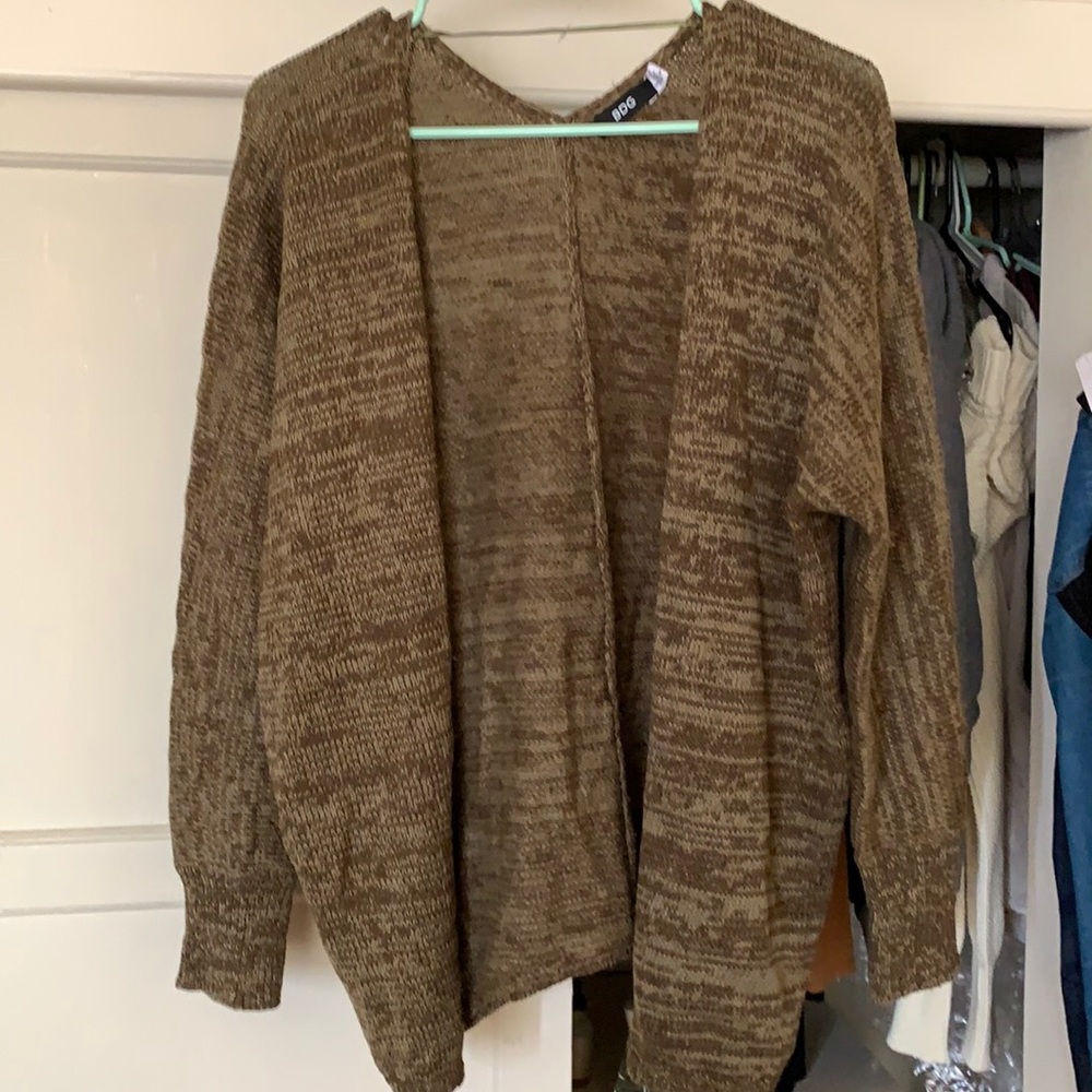 Urban outfitters women’s cardigan